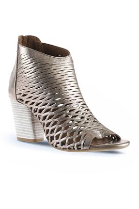 کفش پاشنه بلند کلاسیک قهوه ای زنانه چرم خالص Bueno Shoes - کد 310873398