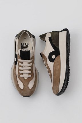 کفش اسنیکر قهوه ای زنانه چرم اصل Bueno Shoes - کد 455563488
