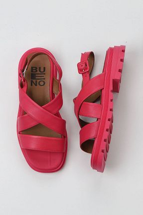 صندل صورتی زنانه پاشنه تخت Bueno Shoes - کد 815735549