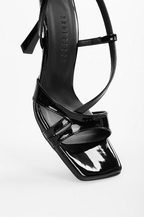کفش پاشنه بلند کلاسیک مشکی زنانه چرم لاکی Shoeberry - کد 858685398