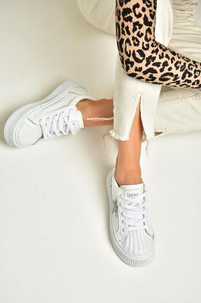 کفش اسنیکر سفید زنانه بند دار Fox Shoes - کد 860202847