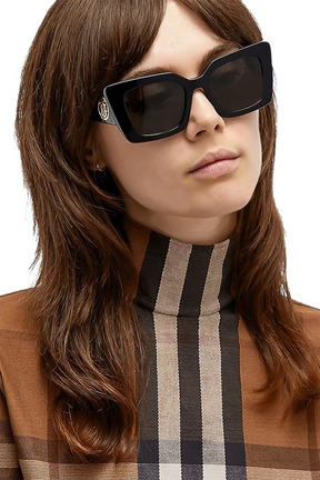 عینک آفتابی رنگی زنانه 51 Burberry - کد 164135269