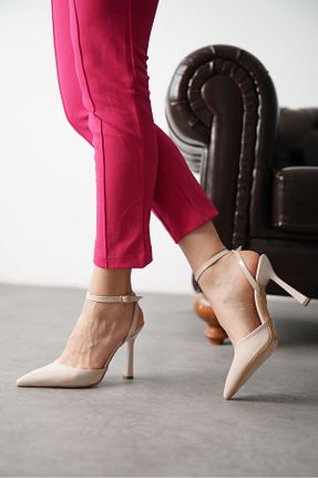 کفش پاشنه بلند کلاسیک بژ زنانه چرم لاکی GOFFSHOES - کد 812856909