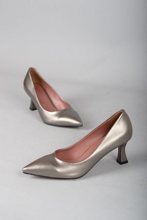 کفش پاشنه بلند کلاسیک طلائی زنانه پاشنه پر SEÇ KUNDURA - کد 379953149