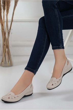 کفش پاشنه بلند کلاسیک بژ زنانه چرم KCMN - کد 828360708