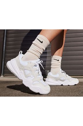 کفش دو و میدانی و تمرینی سفید زنانه Nike - کد 900110994