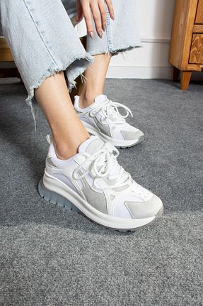 کفش اسنیکر سفید زنانه بند دار ShoeTek - کد 805234036