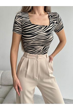 بلوز قهوه ای زنانه طرح دار mydukkan.co - کد 683074312