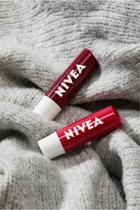 بالم لب و پیلینگ مرطوب کننده NIVEA - کد 752683435
