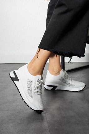 کفش اسنیکر سفید زنانه بند دار ShoeTek - کد 814632096