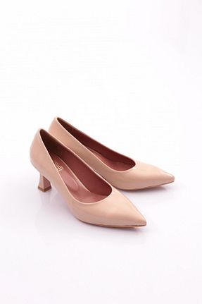 کفش پاشنه بلند کلاسیک بژ زنانه چرم مصنوعی Dgn - کد 850758827