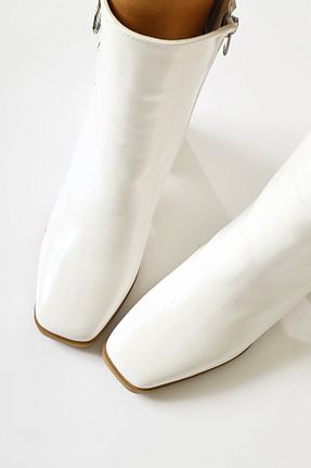 بوت / نیم بوت سفید زنانه چرم لاکی Limoya - کد 865241801