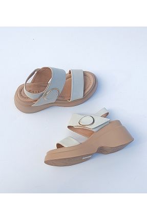 صندل بژ زنانه پاشنه پر izabutik - کد 864814336