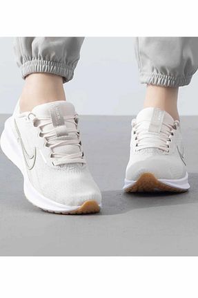 کفش اسنیکر بژ زنانه بند دار Nike - کد 866509153