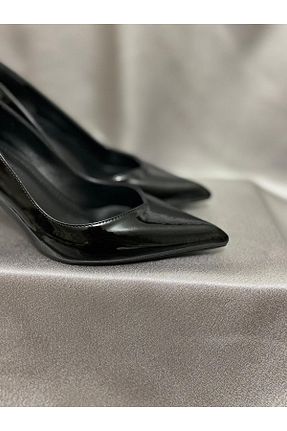 کفش پاشنه بلند کلاسیک مشکی زنانه چرم لاکی shoezy - کد 866802142