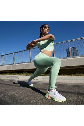 کفش دو و میدانی و تمرینی طلائی زنانه Nike - کد 866247658