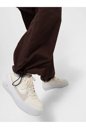 کفش پیاده روی بژ زنانه Nike - کد 931687804