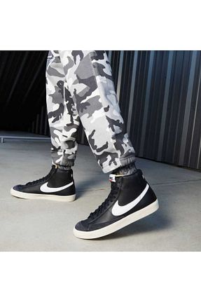 کفش اسنیکر بژ زنانه چرم اصل Nike - کد 867534401