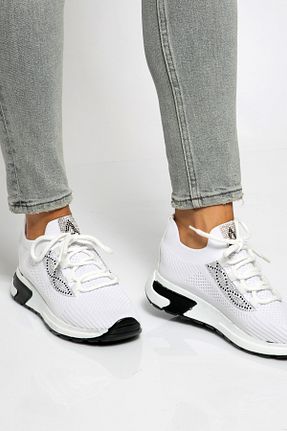 کفش اسنیکر سفید زنانه بند دار Shoes Time - کد 868016210