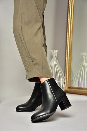بوت / نیم بوت مشکی زنانه چرم مصنوعی Fox Shoes - کد 869266004