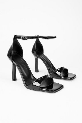 کفش پاشنه بلند کلاسیک مشکی زنانه چرم لاکی Shoeberry - کد 869728609