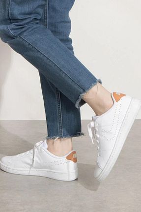 کفش اسنیکر سفید زنانه بند دار Nike - کد 869815687
