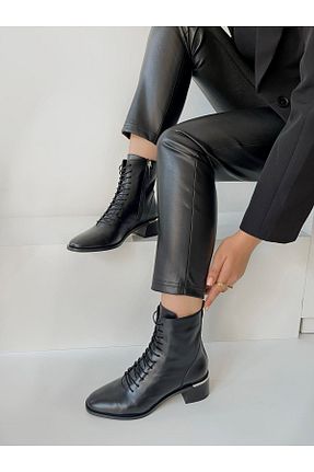 بوت / نیم بوت مشکی زنانه پاشنه ضخیم Saracshoes - کد 865002022