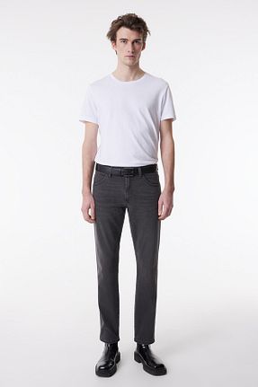 شلوار جین سفید مردانه پاچه تنگ Wrangler - کد 802559619