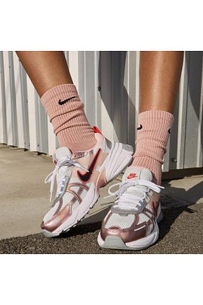 کفش اسنیکر سفید زنانه بند دار Nike - کد 869932781