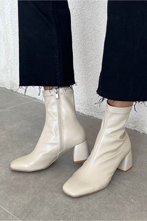 بوت / نیم بوت سفید زنانه چرم مصنوعی Demashoes - کد 870237836