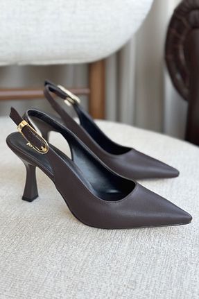 کفش پاشنه بلند کلاسیک قهوه ای زنانه چرم GOFFSHOES - کد 871659985
