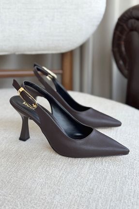 کفش پاشنه بلند کلاسیک قهوه ای زنانه چرم GOFFSHOES - کد 871659985