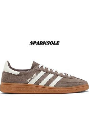 کفش اسنیکر قهوه ای زنانه بند دار adidas - کد 873816343