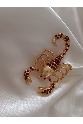 سنجاق سینه قرمز زنانه فلزی Shisa Jewel - کد 874381863