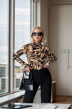 بلوز رنگی زنانه هندسی Loomora - کد 875727106