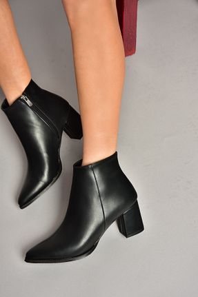 بوت / نیم بوت مشکی زنانه چرم مصنوعی Fox Shoes - کد 863922286