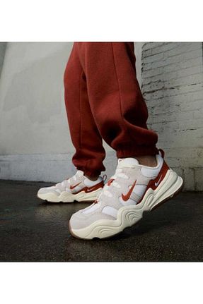 کفش پیاده روی سفید زنانه پارچه ای Nike - کد 879544506