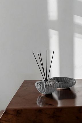 گلدان طوسی tambana - کد 878116363