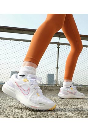 کفش دو و میدانی و تمرینی سفید زنانه Nike - کد 878214451
