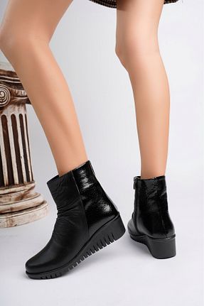 بوت / نیم بوت مشکی زنانه چرم خالص Deripabuc - کد 877398104