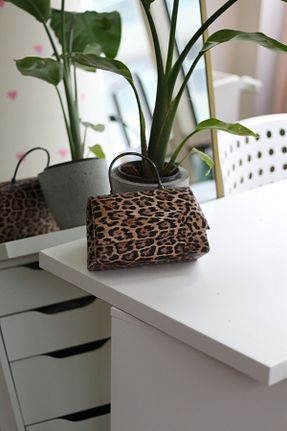 کیف دستی قهوه ای زنانه ابعاد کوچک Moom Bag - کد 881272300