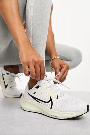 کفش دو و میدانی و تمرینی سفید زنانه Nike - کد 883443135