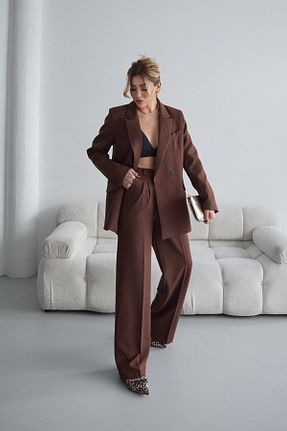 کت و شلوار قهوه ای زنانه یقه کتی HOEK - کد 884657652