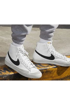 کفش اسنیکر سفید زنانه چرم اصل Nike - کد 884701117