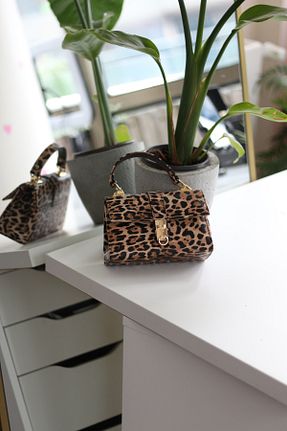 کیف دوشی قهوه ای زنانه چرم مصنوعی Moom Bag - کد 882814913