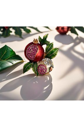 سنجاق سینه قرمز زنانه فلزی a rose jewelry - کد 882855789