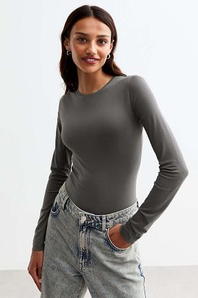 بلوز طوسی زنانه ساده COMMON MELON - کد 883316908