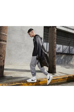 کفش اسنیکر سفید زنانه چرم اصل Nike - کد 884701117