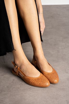 بابت قهوه ای زنانه چرم خالص CUCA - کد 857918961