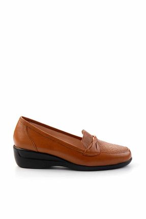 کفش پاشنه بلند پر قهوه ای زنانه پاشنه کوتاه (1 - 4 سانتی متر) Bambi - کد 823020945